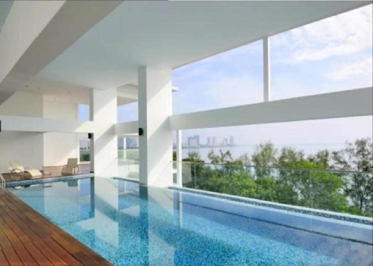 Sunrise Gurney Premium Executive City/Seafront Suite - Penang 乔治敦 外观 照片